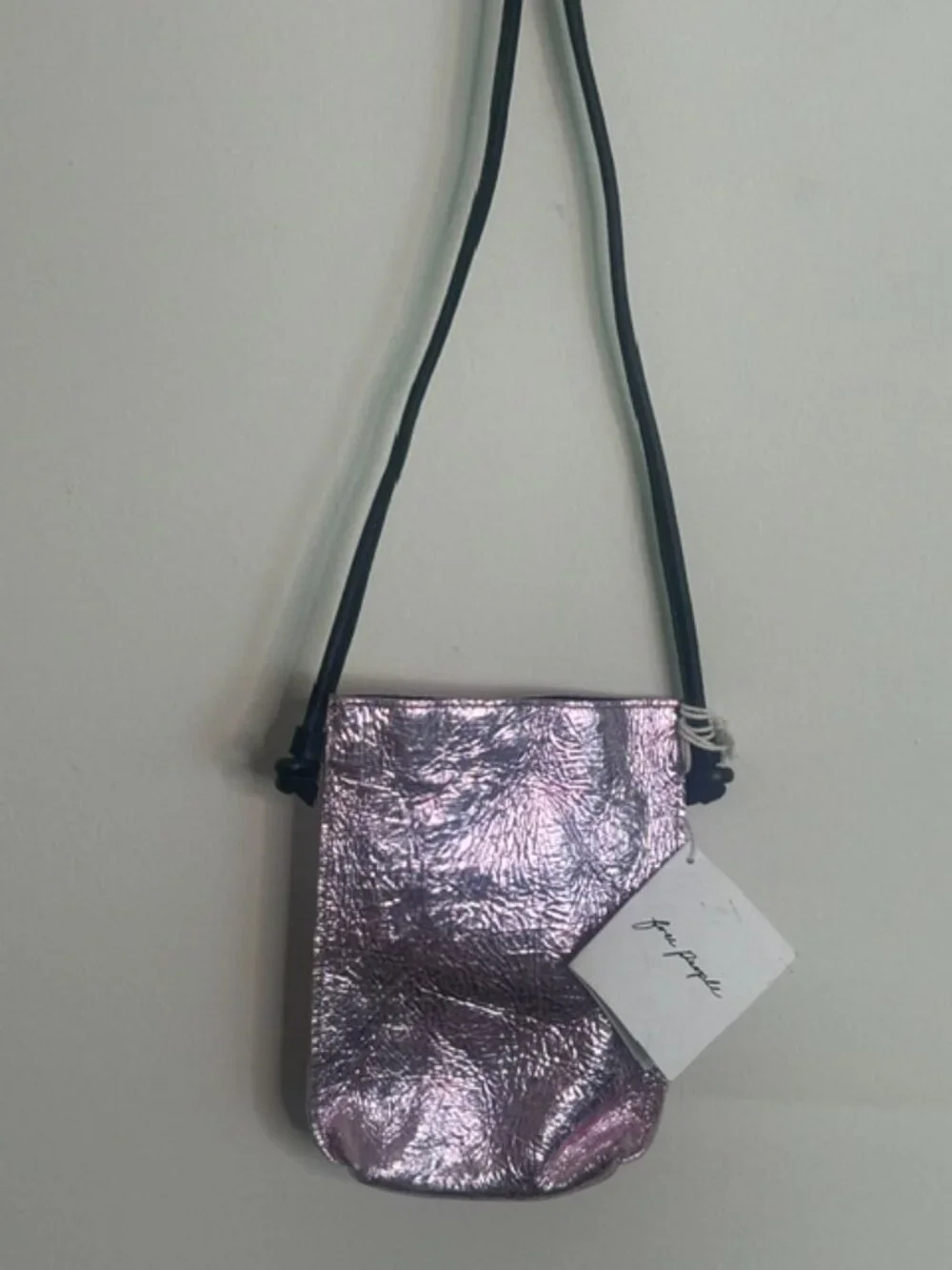 Free People Glitter Damsel Metallic Pink Leather Crossbody Handmade NWT - Picture 4 of 16
